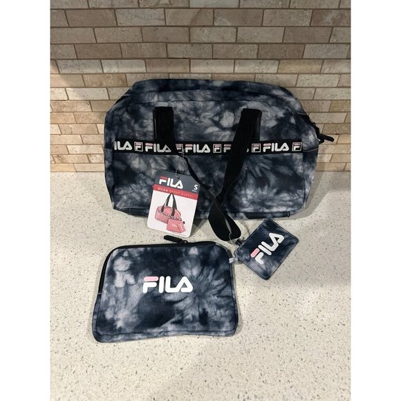 Fila‎ - Picture 1 of 3